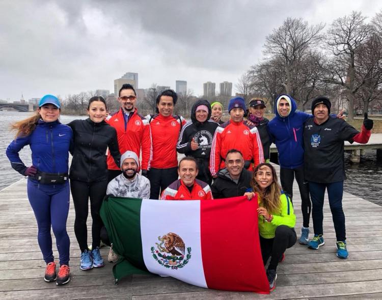 30738603_1664156640340772_2495065593099583488_n